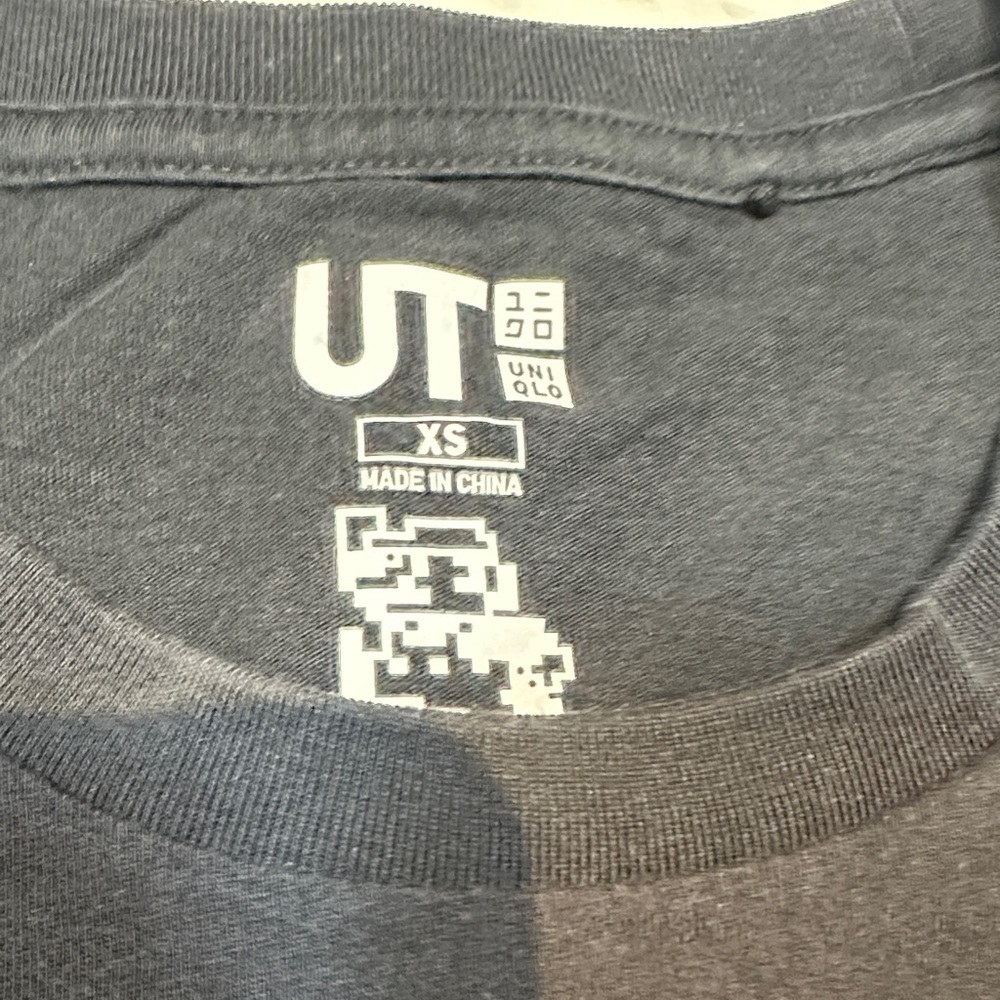 [UNISEX] UNIQLO Super Mario Bros Graphic T-Shirt XS | Black Gamer Retro Nintendo - Picture 7 of 10